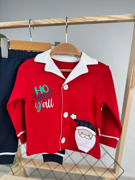 Noel Baba Ho Ho Baskılı Düğmeli Unisex Pijama Takım - KIRMIZI